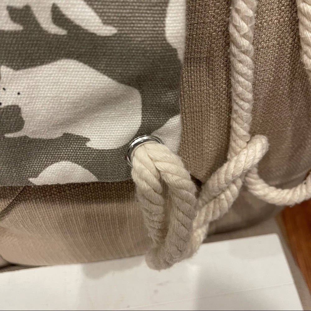 t-bags Polar Bear Print Drawstring Back Pack with Extra Zipper pocket - Picture 7 of 7